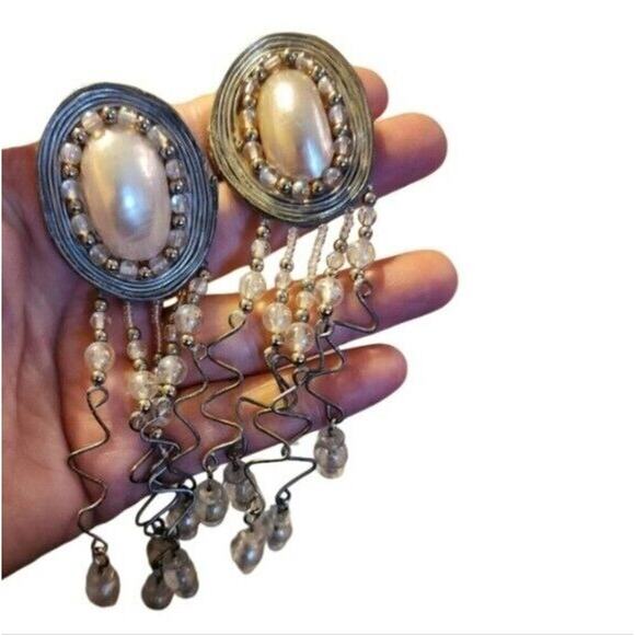 Vintage 70’s Outstanding Rare Silver Tone Pearl Tassel Clip-On Earrings - Unique - Picture 14 of 14